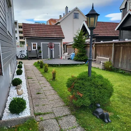 Cozy Small Room For 2 In The Center Of Narvik Free Parking And Fast Internet Exterior photo