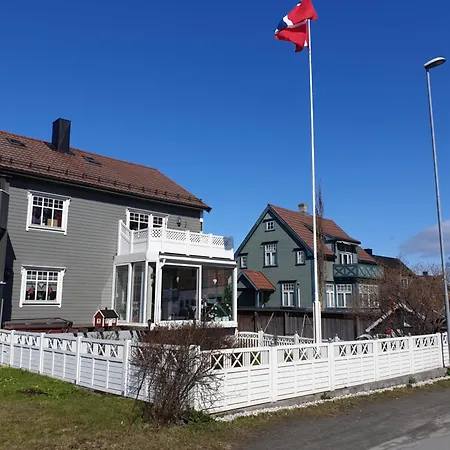 Cozy Small Room For 2 In The Center Of Narvik Free Parking And Fast Internet Exterior photo